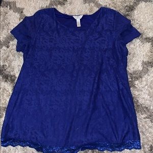 Blue lace maternity shirt